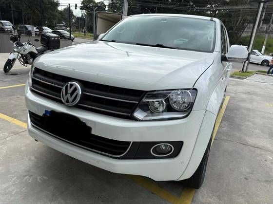 VOLKSWAGEN AMAROK 2.0 HIGHLINE 4X4 CD 16V TURBO INTERCOOLER DIESEL 4P AUTOMÁTICO